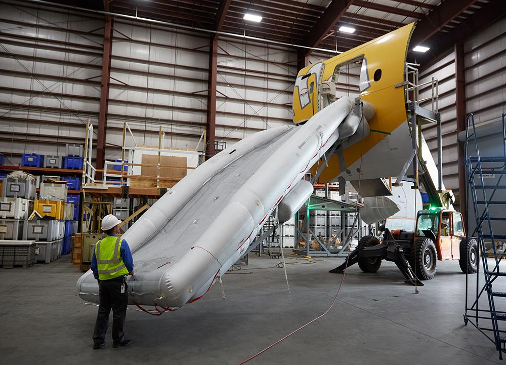 Safran Aerosystems escape slide